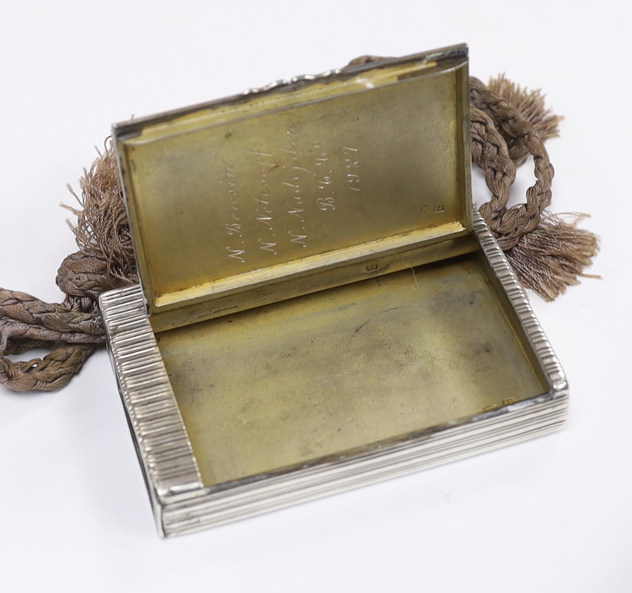 An early 20th century Russian 84 zolotnik cigarette case/vesta, 98mm, gross weight 5.8oz, with suspension cord.